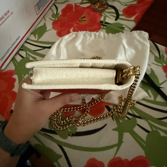 100% Authentic - Gucci x Adidas Red Leather Chain Bag - Excellent condition - Picture 4 of 7